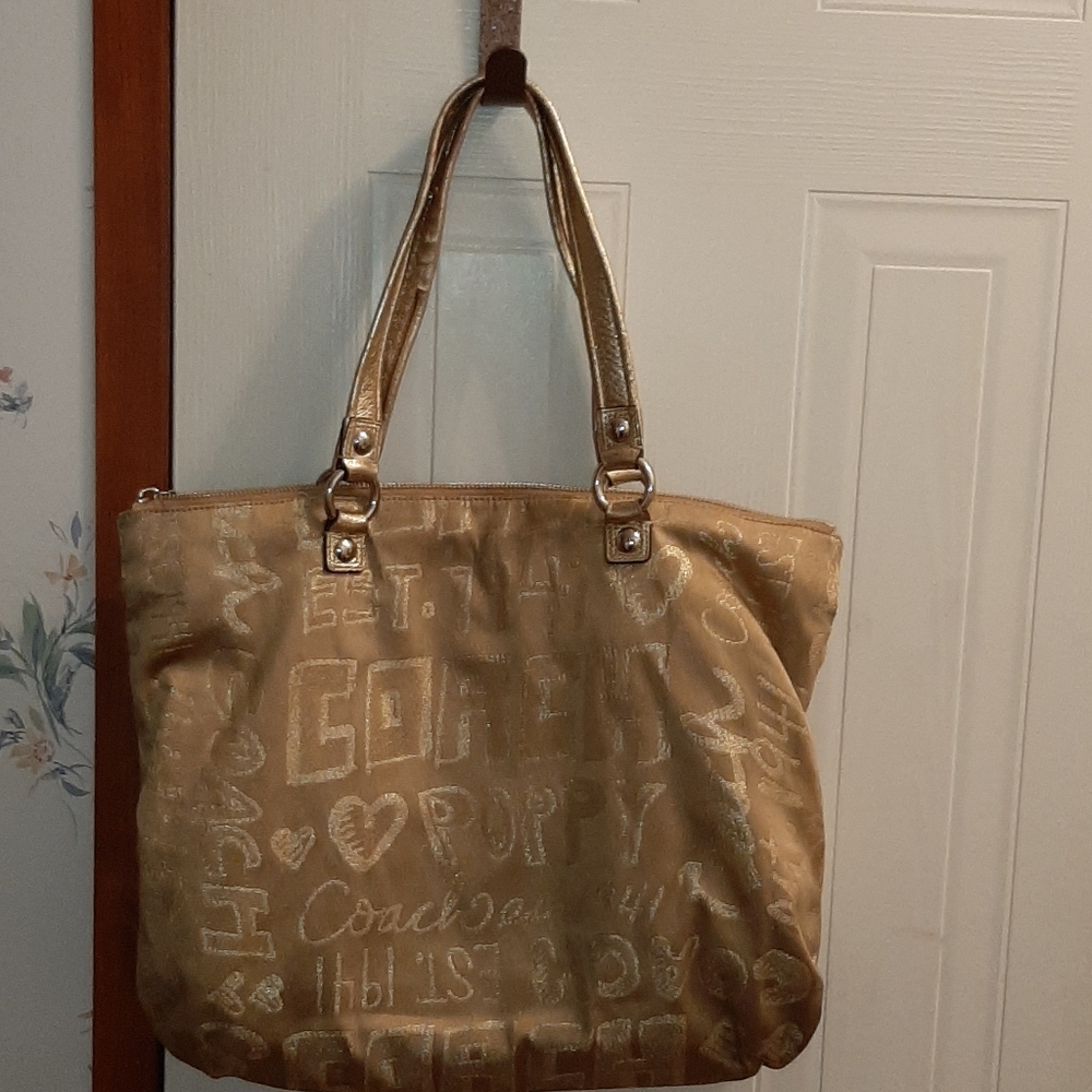Poppy Coach Bag - Picture 4 of 4